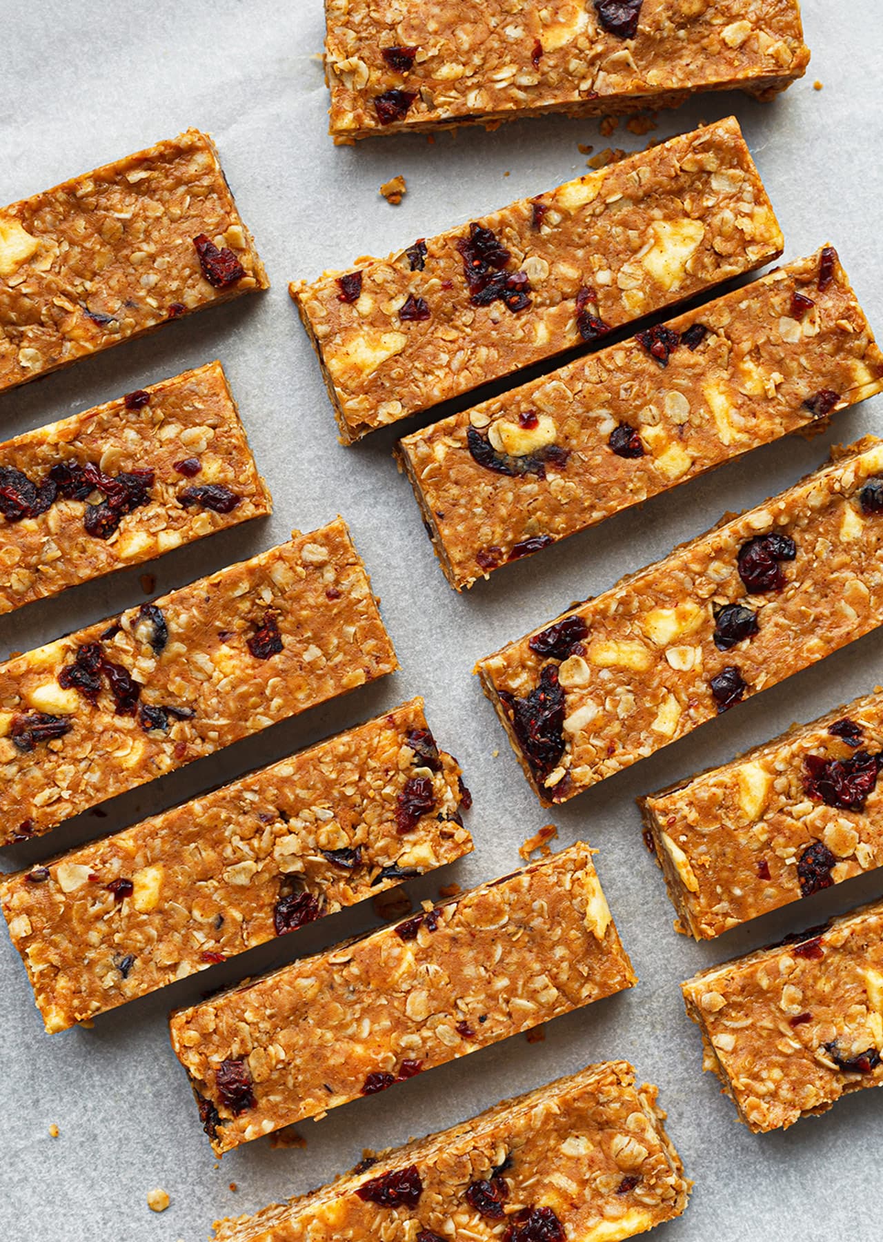 No Bake Apple + Cinnamon Bars