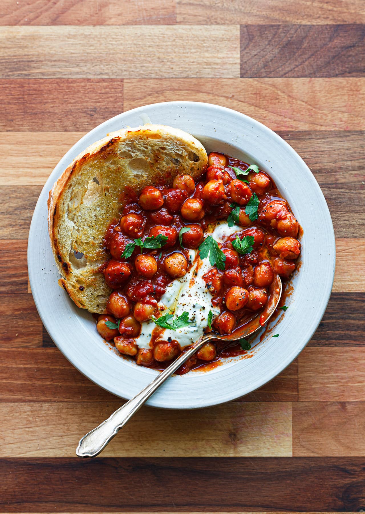 One Pot Smoky Gochujang Chickpeas