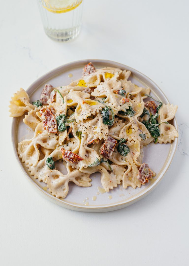 One-Pot Creamy Sun-Dried Tomato Pasta - So Vegan