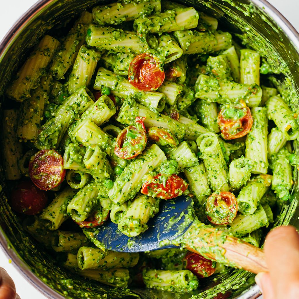 Avocado Pesto Pasta - SO VEGAN