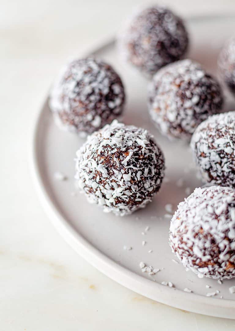 Chocolate Cherry Energy Balls - SO VEGAN