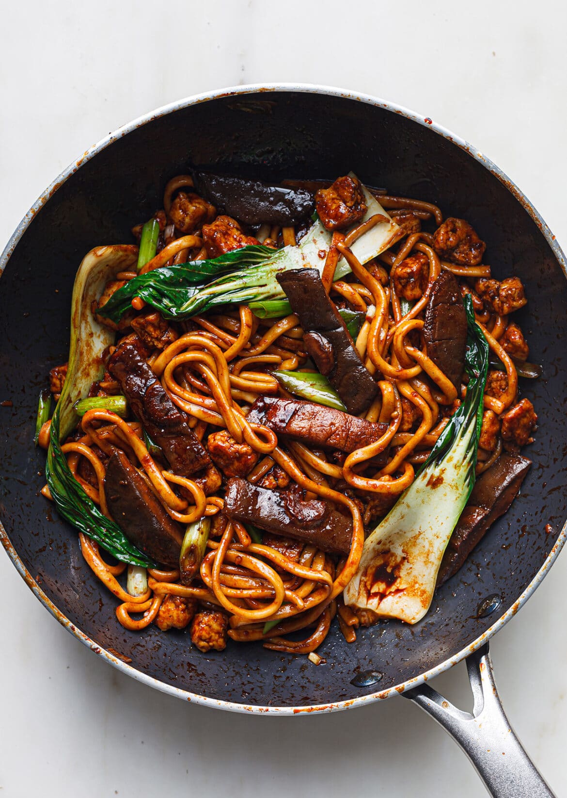 Seared Mushroom Udon Noodles - SO VEGAN