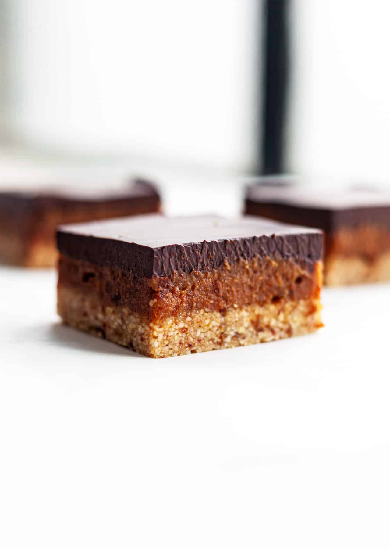 Vegan No Bake Chocolate Caramel Squares Recipe