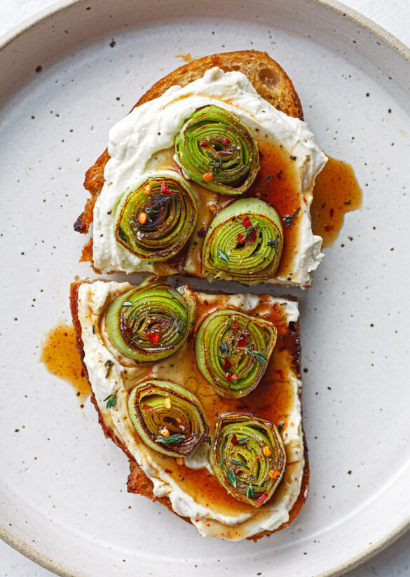 Plant Based Vegan Leeks On Toast With Tahini Yoghurt Hot Maple Sauce Recipe